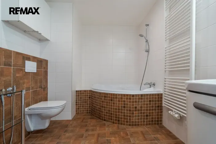 Pronájem bytu 2+kk, Praha, U starého mlýna, 53 m2
