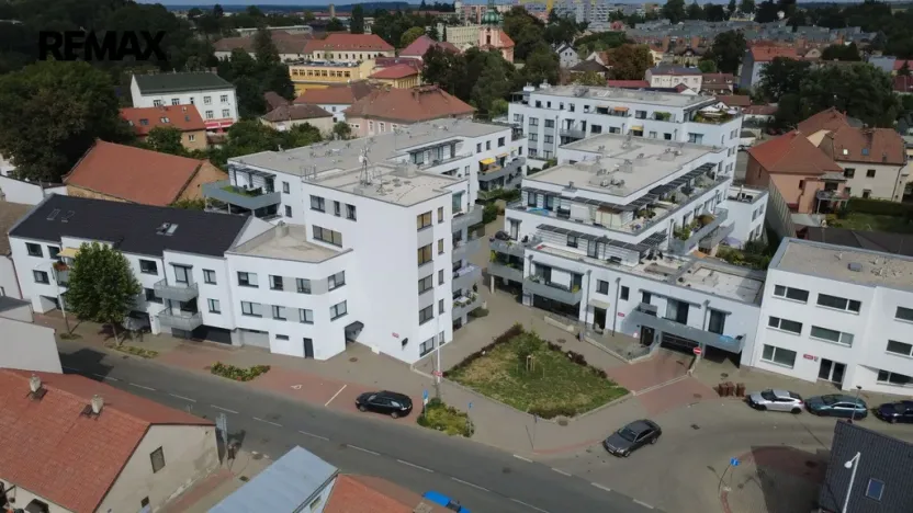 Pronájem bytu 2+kk, Praha, U starého mlýna, 53 m2