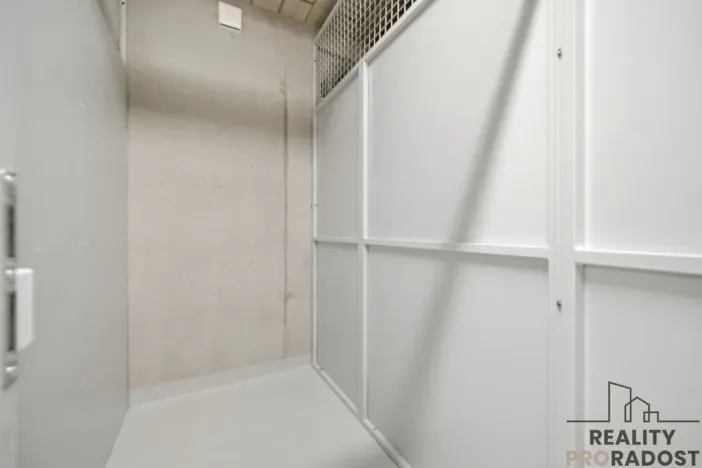 Pronájem bytu 2+kk, Pardubice, U Sportovní školy, 52 m2