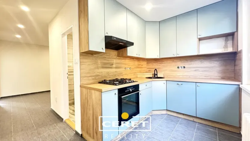 Pronájem bytu 2+1, Podbořany, Sídliště Míru, 67 m2
