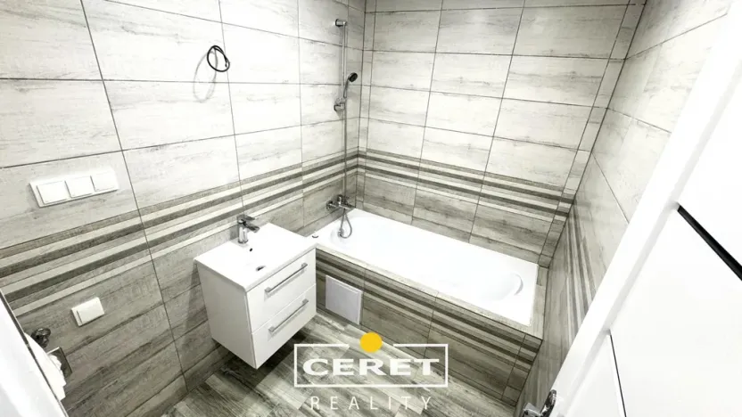 Pronájem bytu 2+1, Podbořany, Sídliště Míru, 67 m2