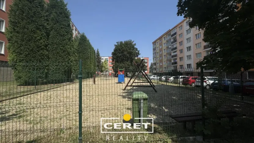 Pronájem bytu 2+1, Podbořany, Sídliště Míru, 67 m2