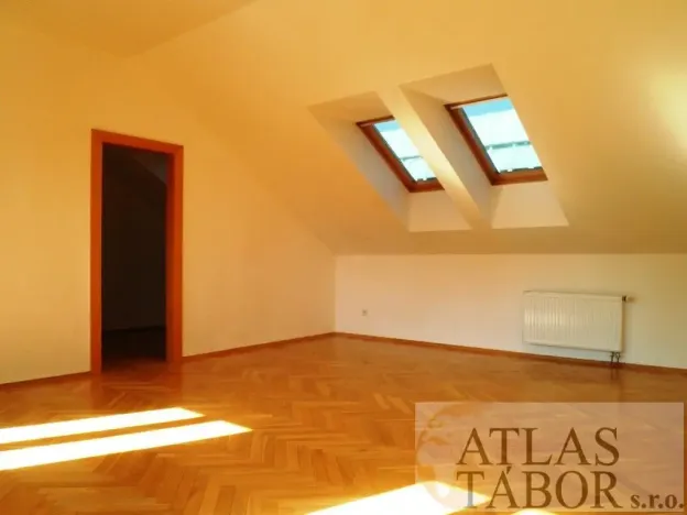 Pronájem bytu 2+kk, Tábor, Erbenova, 48 m2
