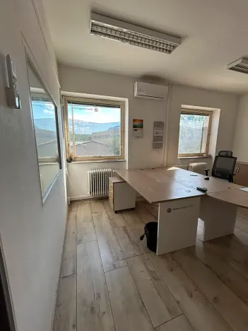 Pronájem kanceláře, Znojmo, Dobšická, 150 m2