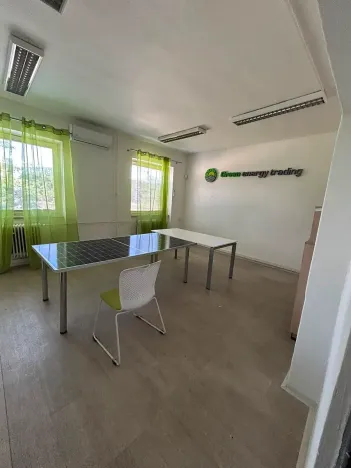 Pronájem kanceláře, Znojmo, Dobšická, 150 m2