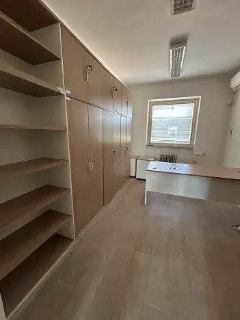Pronájem kanceláře, Znojmo, Dobšická, 150 m2