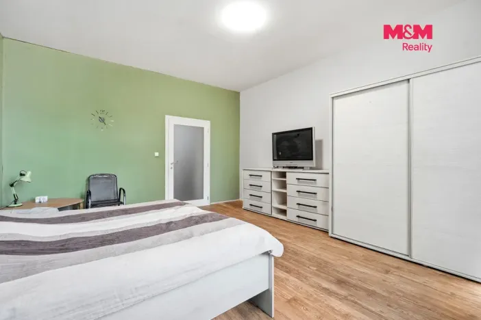 Prodej rodinného domu, Semčice, 239 m2