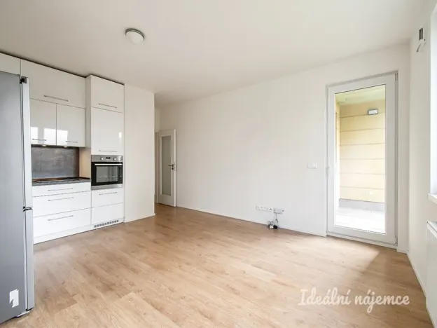 Pronájem bytu 2+kk, Praha - Vysočany, Svatošových, 46 m2