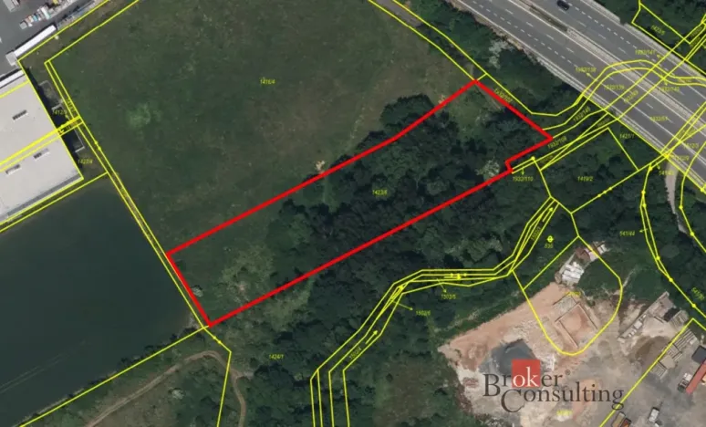 Prodej komerčního pozemku, Plzeň - Černice, Písecká, 4386 m2