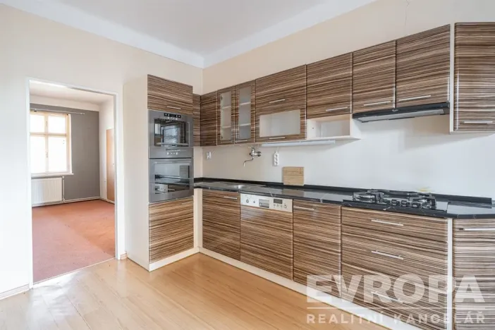 Prodej komerční nemovitosti, Vrchlabí, Pražská, 1279 m2