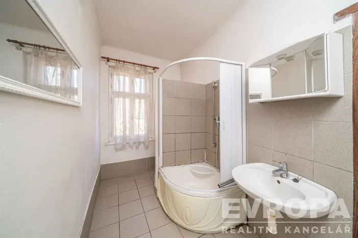 Prodej komerční nemovitosti, Vrchlabí, Pražská, 1279 m2