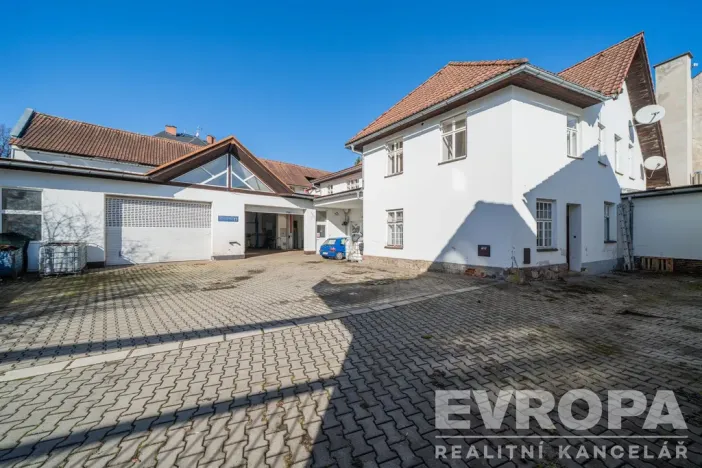Prodej komerční nemovitosti, Vrchlabí, Pražská, 1279 m2