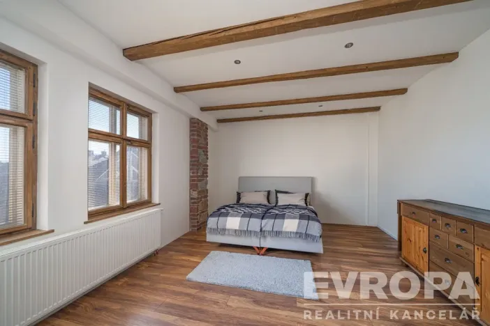 Prodej rodinného domu, Vrchlabí, Pražská, 495 m2
