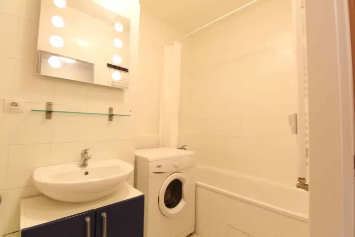 Pronájem bytu 1+kk, Praha - Vysočany, Podkovářská, 31 m2