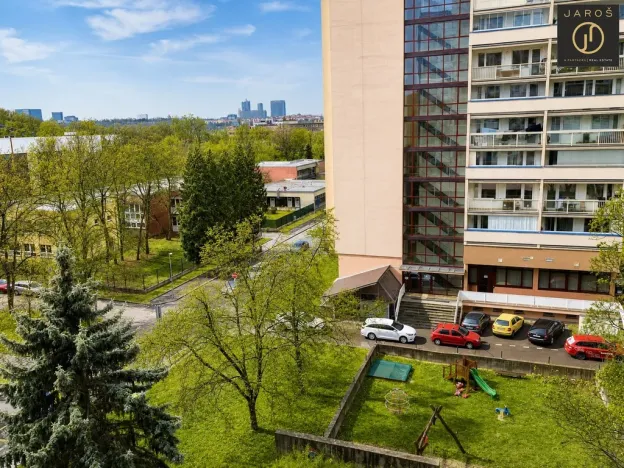 Pronájem bytu 2+1, Praha - Vršovice, Tádžická, 60 m2
