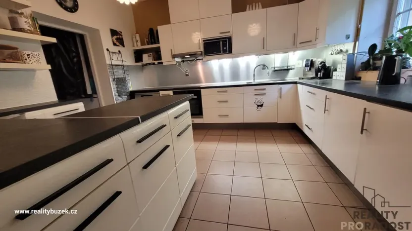 Prodej vícegeneračního domu, Olomouc, 220 m2