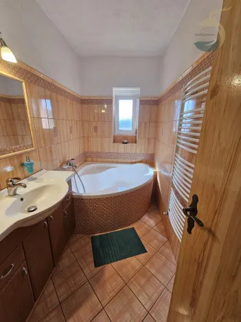 Prodej rodinného domu, Buková, 148 m2