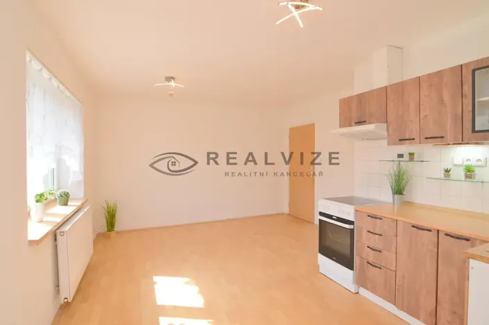 Pronájem bytu 2+kk, České Budějovice, Ledenická, 36 m2