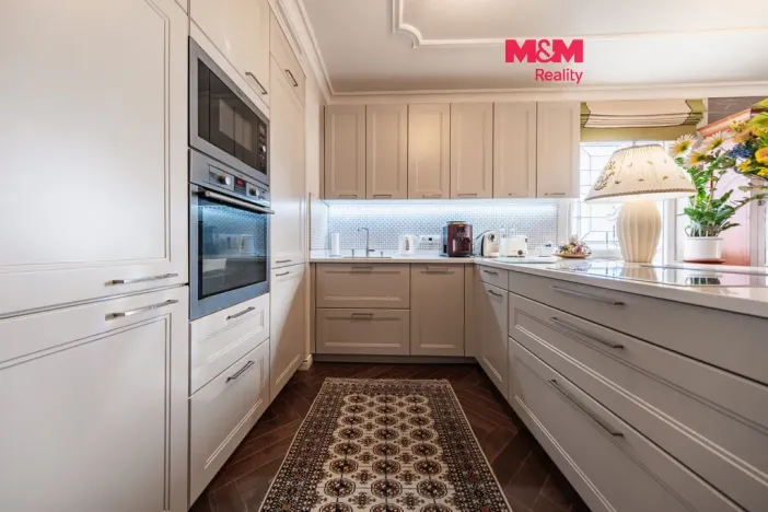 Prodej bytu 3+kk, Praha - Horní Měcholupy, Mantovská, 90 m2
