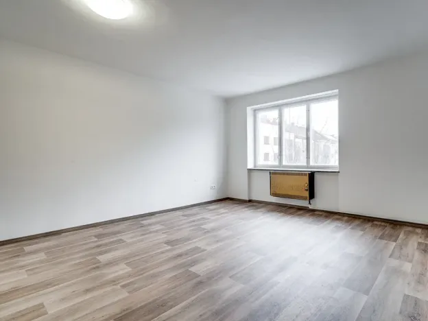 Pronájem bytu 2+1, Pardubice - Zelené Předměstí, Zborovské náměstí, 72 m2