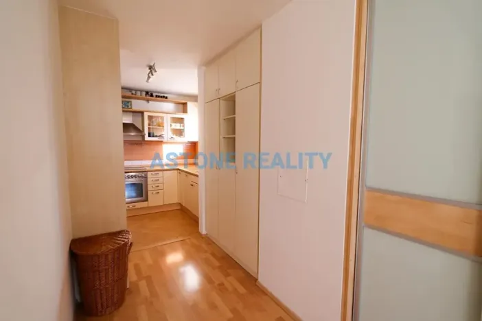 Pronájem bytu 2+kk, Praha - Prosek, Litoměřická, 50 m2