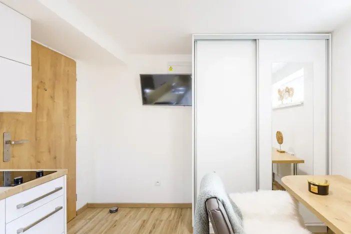 Pronájem bytu 1+kk, Zlín, Vejvanovská, 18 m2