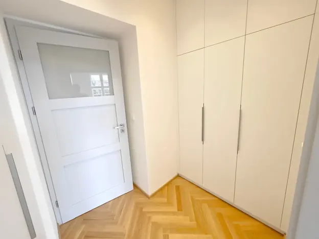 Pronájem bytu 3+kk, Praha - Bubeneč, Na hutích, 83 m2