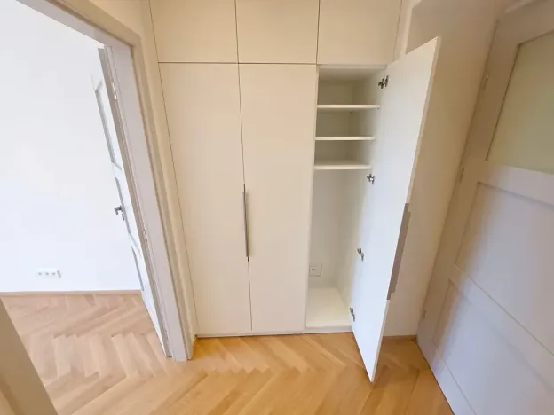 Pronájem bytu 3+kk, Praha - Bubeneč, Na hutích, 83 m2
