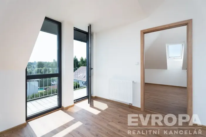 Pronájem bytu 2+kk, Dolní Branná, 52 m2