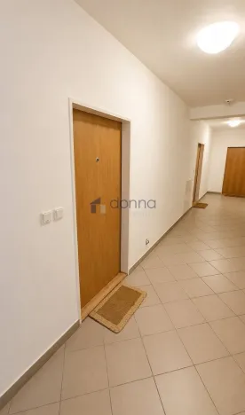 Pronájem bytu 2+kk, Praha, K Zelené louce, 62 m2