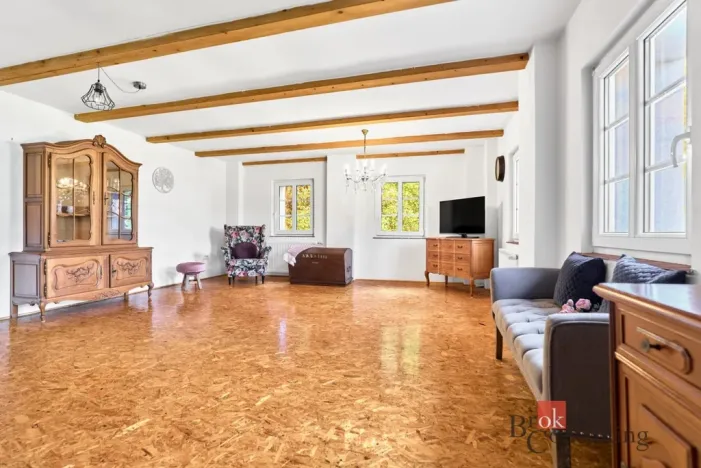 Prodej rodinného domu, Libá, 228 m2