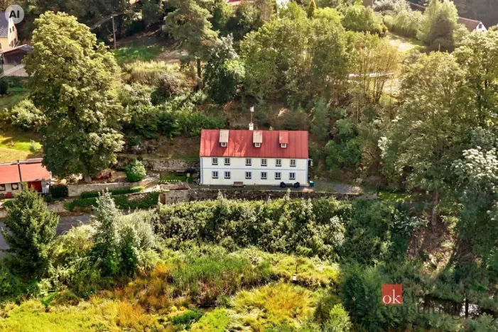 Prodej rodinného domu, Libá, 228 m2
