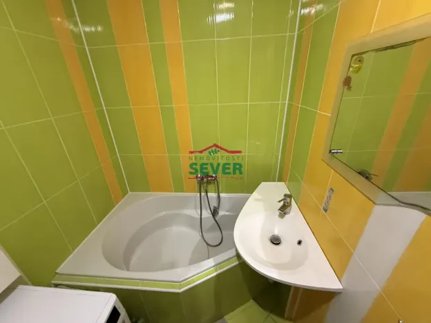 Prodej bytu 4+kk, Klášterec nad Ohří - Miřetice u Klášterce nad Ohří, Lesní, 77 m2