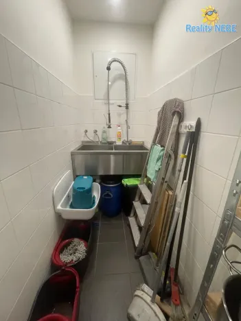 Pronájem obchodního prostoru, Praha - Nové Město, Dlážděná, 90 m2