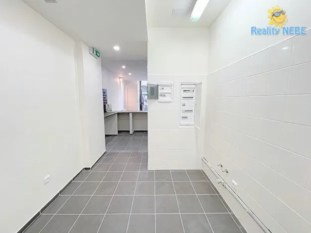 Pronájem obchodního prostoru, Praha - Nové Město, Dlážděná, 90 m2