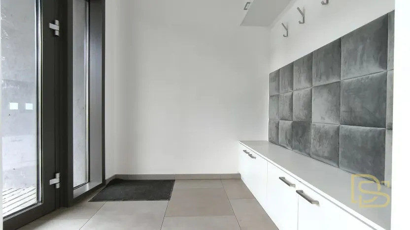 Pronájem obchodního prostoru, Brno - Židenice, Gajdošova, 84 m2