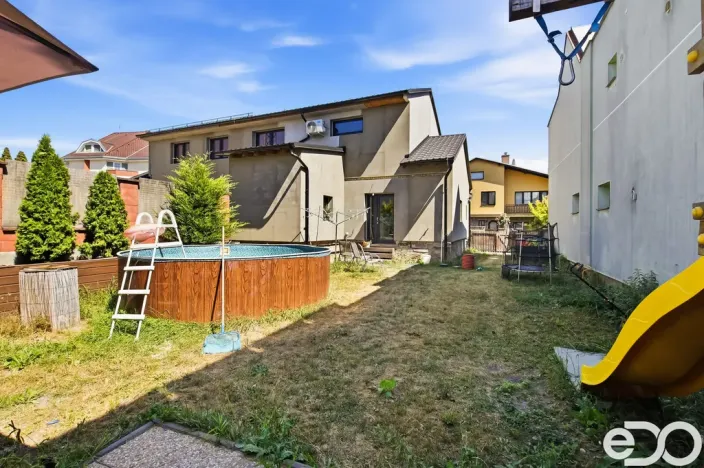 Prodej rodinného domu, Dobrovice, Husova ulice, 213 m2
