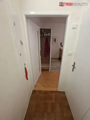 Pronájem bytu 1+kk, Praha - Břevnov, Nad Kajetánkou, 26 m2