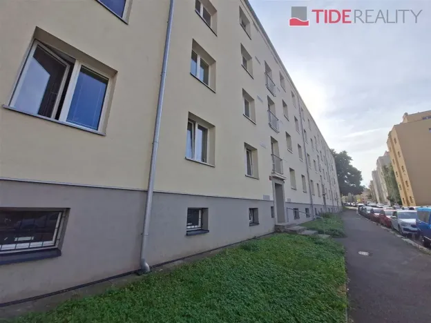 Pronájem bytu 1+kk, Praha - Břevnov, Nad Kajetánkou, 26 m2