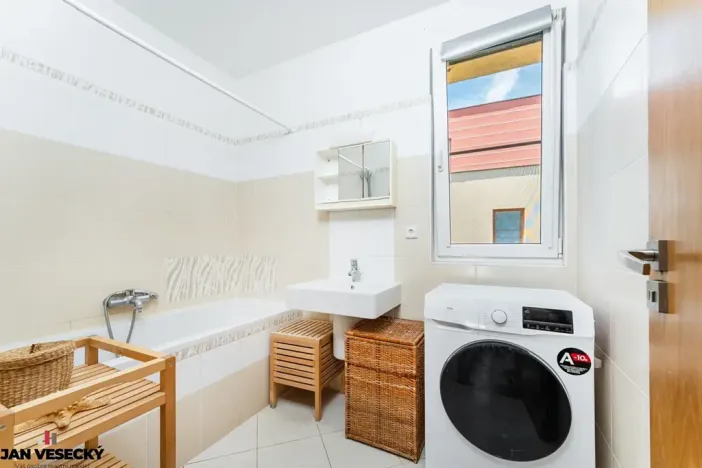 Prodej bytu 3+kk, Praha - Třeboradice, Špeciánova, 74 m2