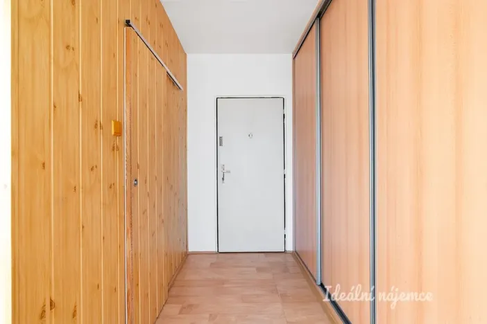 Pronájem bytu 2+kk, Praha, Novodvorská, 39 m2