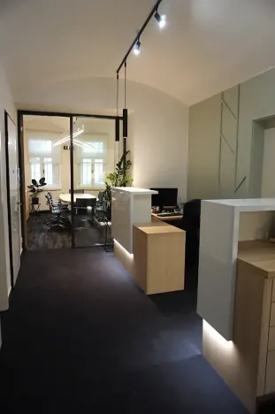 Prodej kanceláře, Praha - Holešovice, Pplk. Sochora, 98 m2