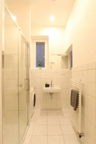 Pronájem bytu 2+1, Praha - Nové Město, Hybernská, 54 m2