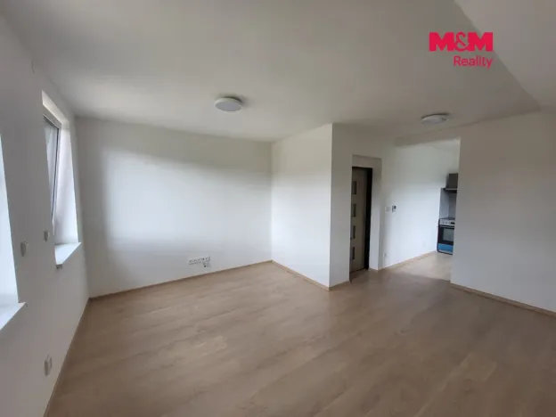 Pronájem bytu 3+1, Nový Bor - Janov, 74 m2