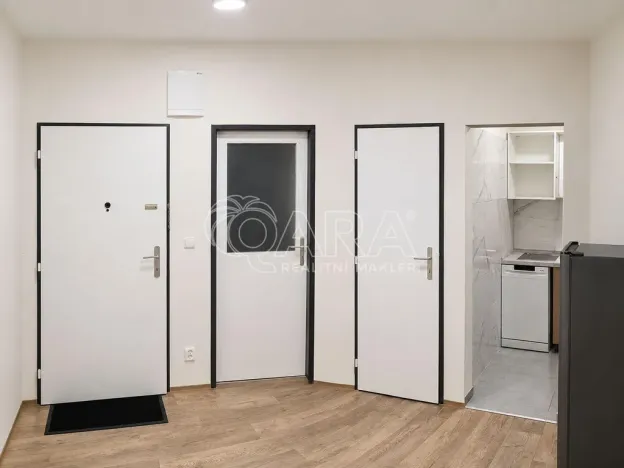Pronájem bytu 2+1, Praha - Strašnice, Nad vodovodem, 46 m2
