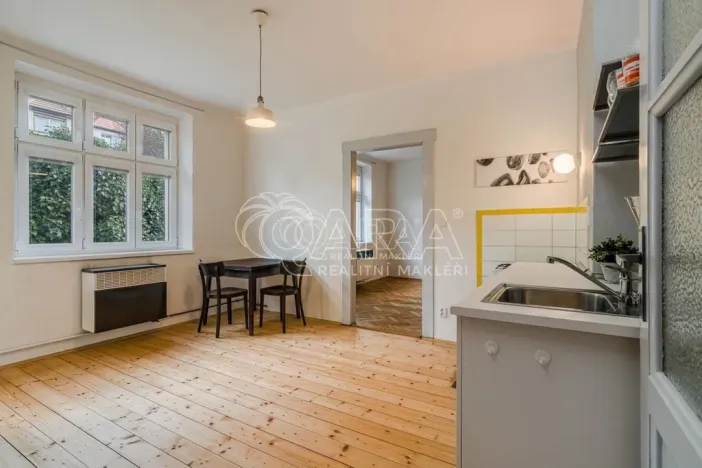 Pronájem bytu 2+kk, Praha - Smíchov, Xaveriova, 51 m2