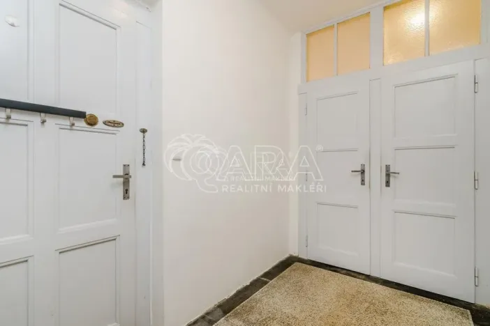 Pronájem bytu 2+kk, Praha - Smíchov, Xaveriova, 51 m2