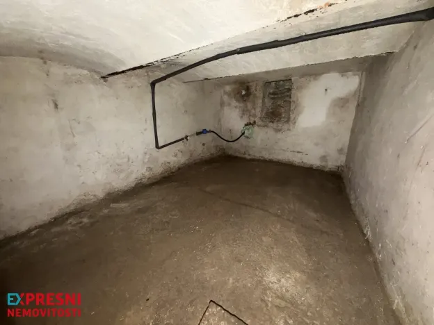 Prodej rodinného domu, Velký Týnec - Čechovice, Týnecká, 350 m2