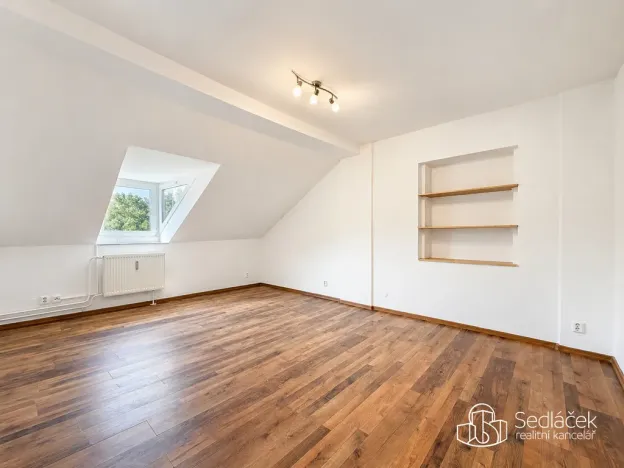 Pronájem bytu 2+1, Sokolov, nábřeží Petra Bezruče, 64 m2