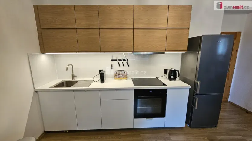 Pronájem bytu 2+kk, Praha - Libeň, Na stráži, 37 m2